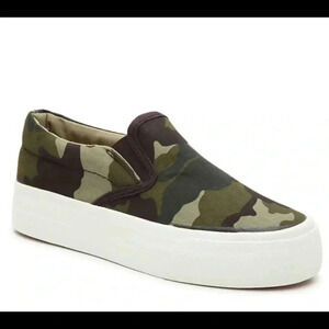 Restricted Women’s Green Camo Slip On Sneakers 8.5